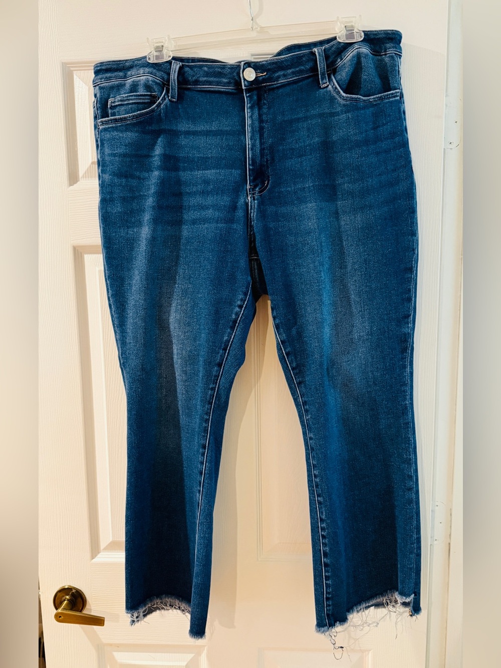 ARULA Dark Blue Cropped Frayed-Hem Jeans